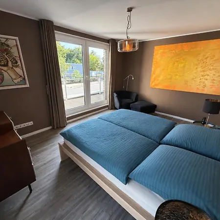 Exclusive Penthouse-wohnung Mit Grosser Dachterrasse *
